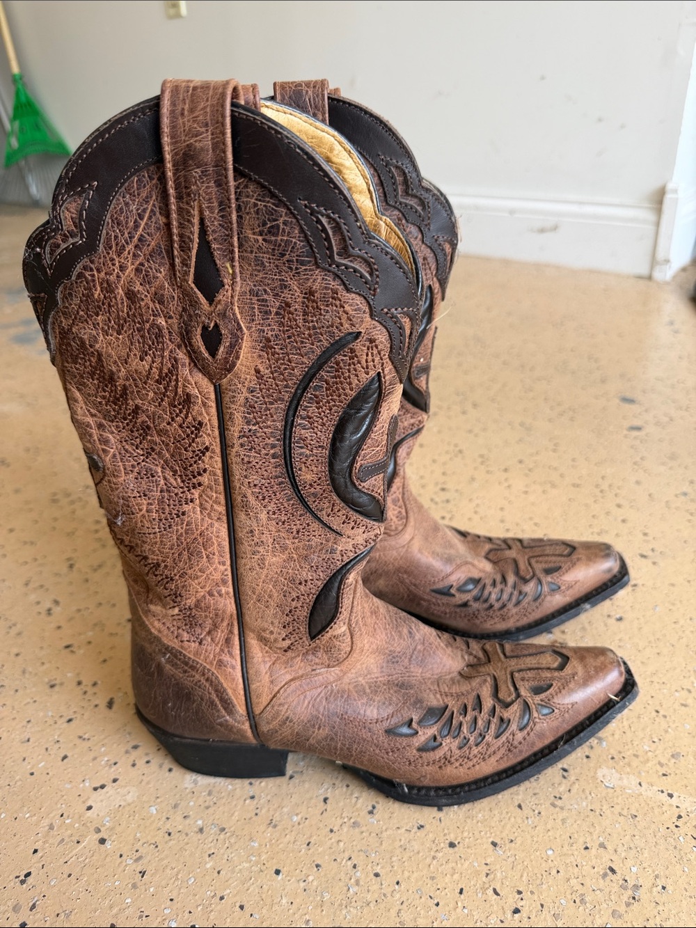 J.B. Dillon Brown Leather Western Heeled Cowboy Boots - Picture 4 of 9